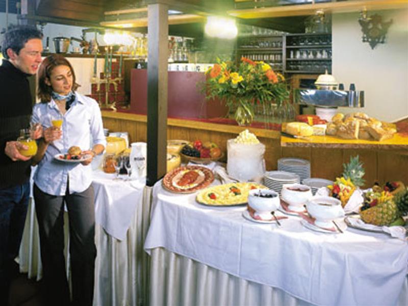 Hotel Tirolerhof Sankt Anton am Arlberg Bagian luar foto